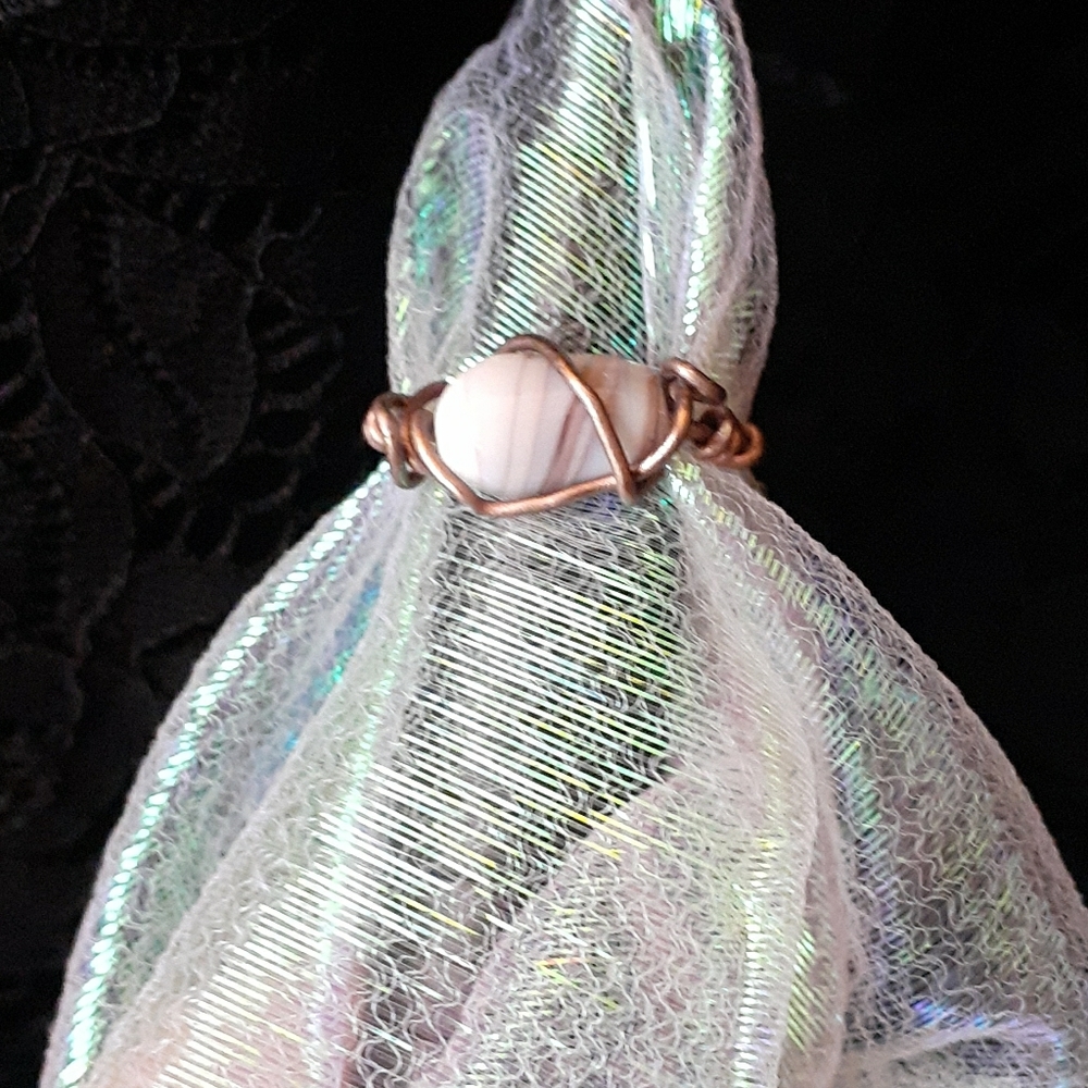 Wire & glass bead ring- sz 6